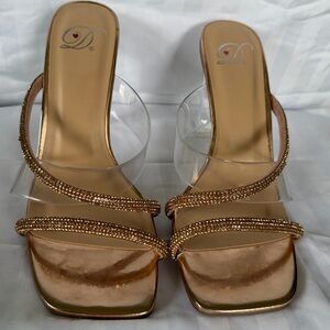 Elegant Gold Women's Sandals